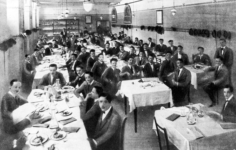 I_33_editarchiv_cd013_studenti in mensa_web I_33_editarchiv_cd013_studenti in mensa_web