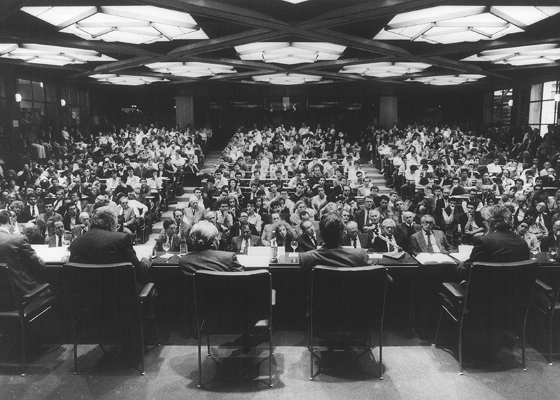 Presentazione del libro di Cesare Romiti, Questi anni alla Fiat Presentazione del libro di Cesare Romiti, Questi anni alla Fiat