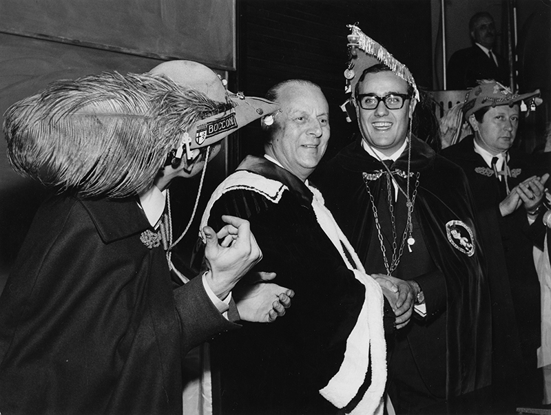 Giordano Dell’Amore accolto da un’ovazione in aula magna Giordano Dell’Amore accolto da un’ovazione in aula magna