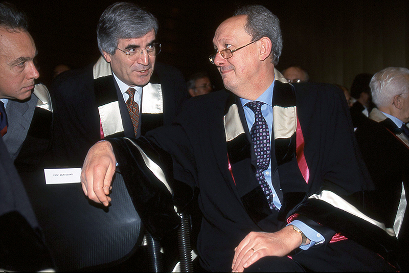 20001023_cd112_08_05_01 20001023_cd112_08_05_01